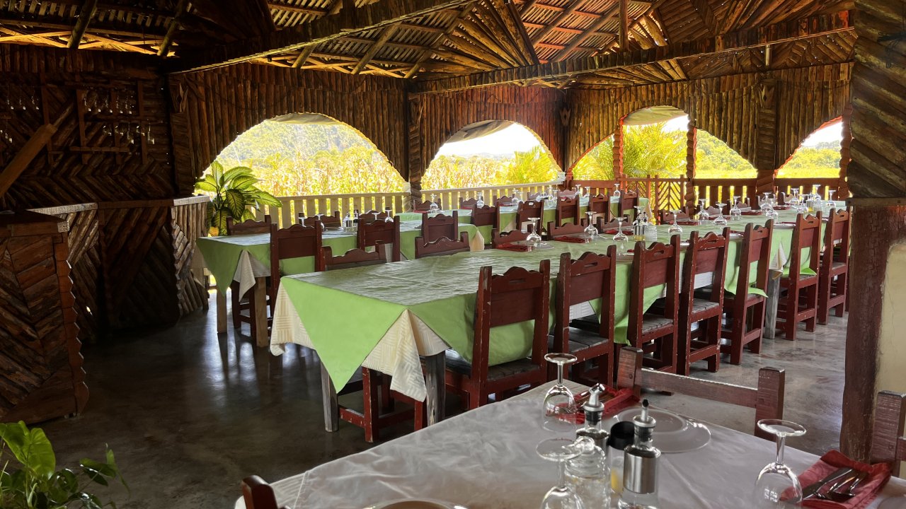 Finca Concha y Paco — Dining in Viñales