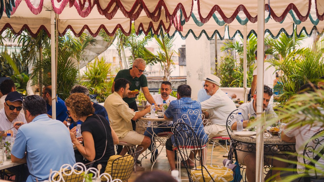 Yarini — Dining in Havana