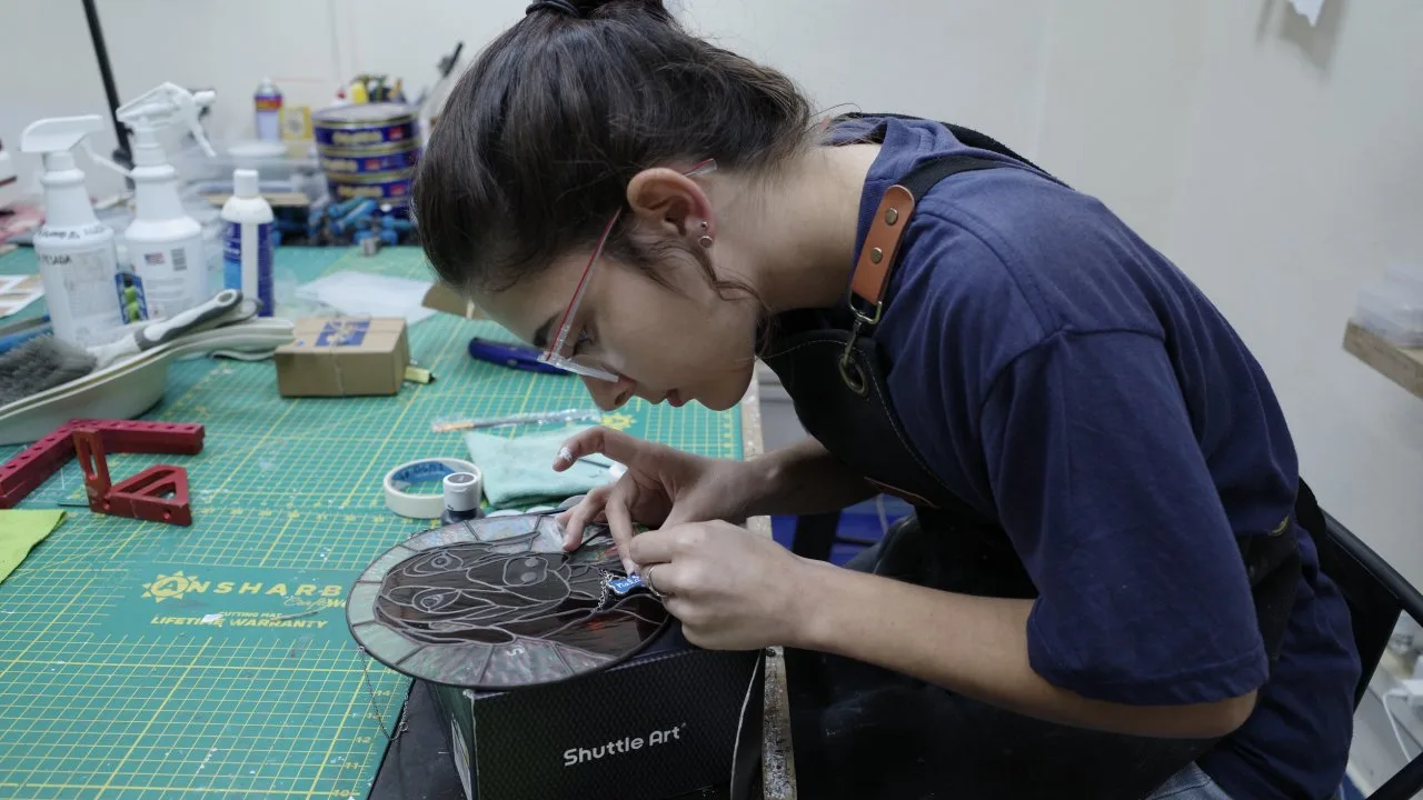 Full-Day Hands-On Stained Glass Learning Experience at Vitria with Independent Artists — Art & Culture in Havana