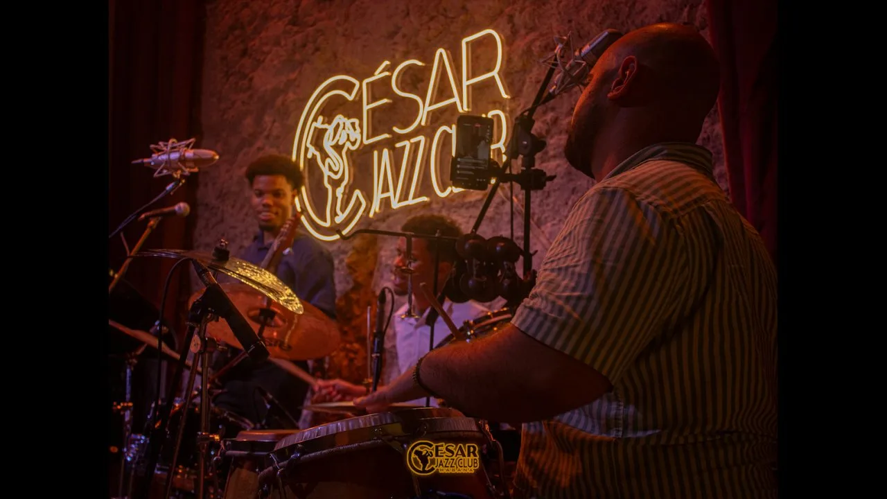 Independent Jazz Performance & Cultural Engagement at Cesar Jazz Club — Music & Dance in Havana
