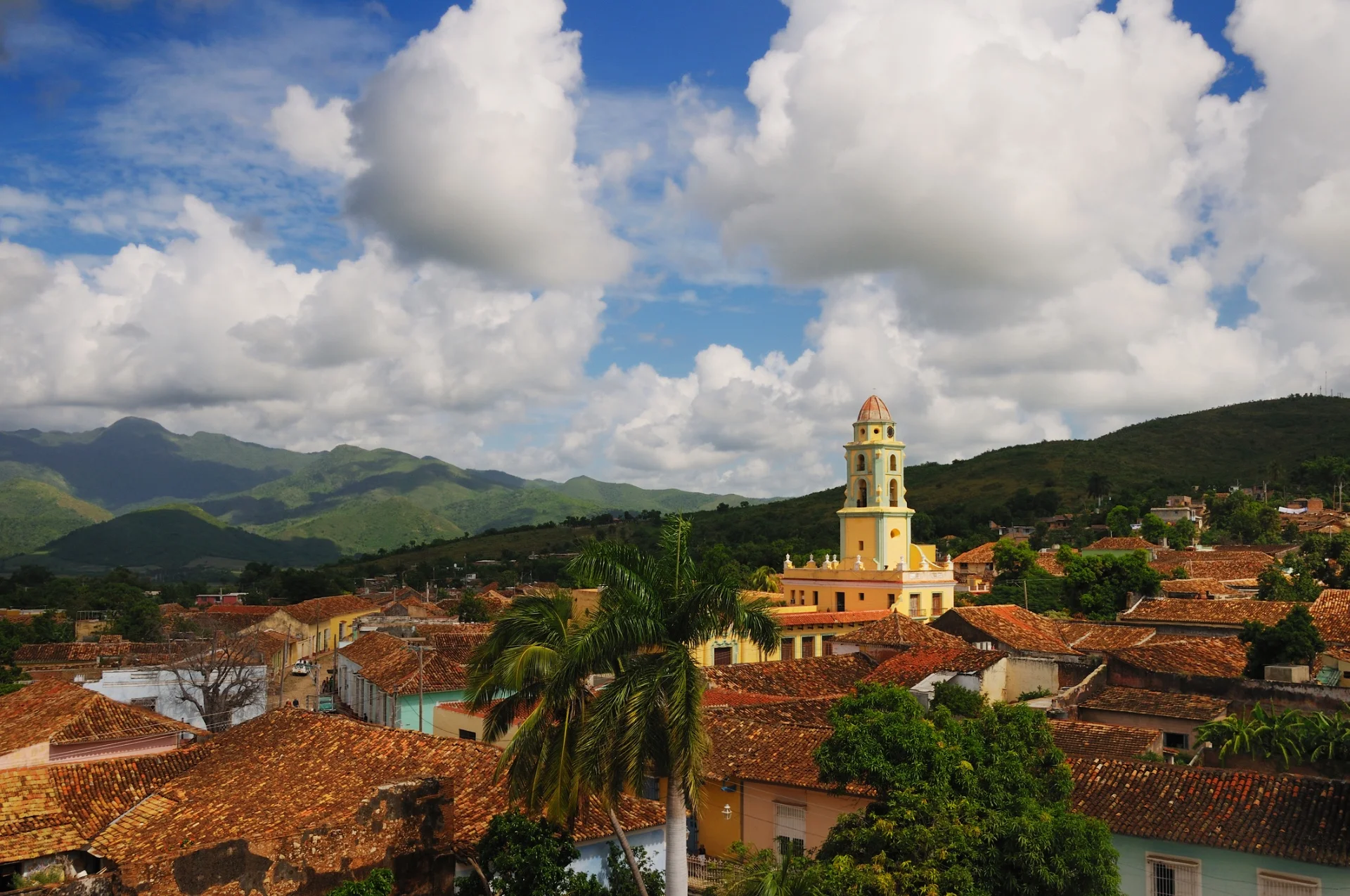 Classic Cuba — Colonial Cities Explorer
